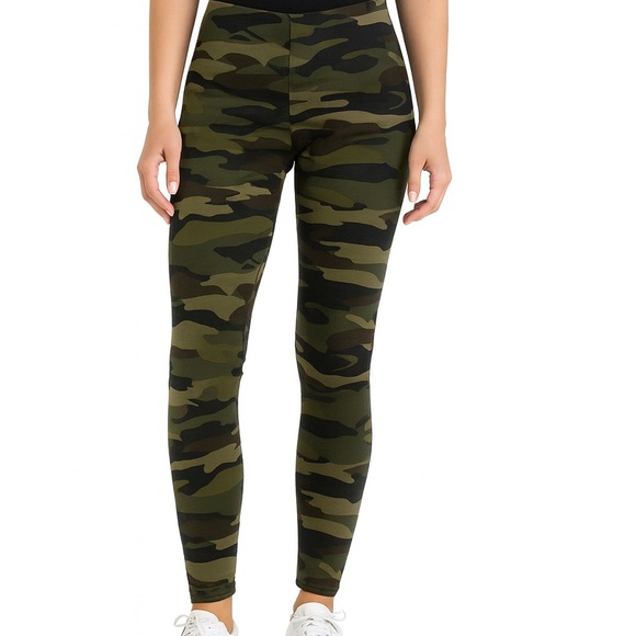 NEW Mix Camo Fleece Lined Leggings NWT Size L/XL - Picture 1 of 8